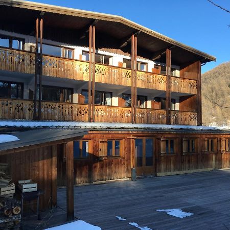 Hotel Les Lores Vars  Buitenkant foto