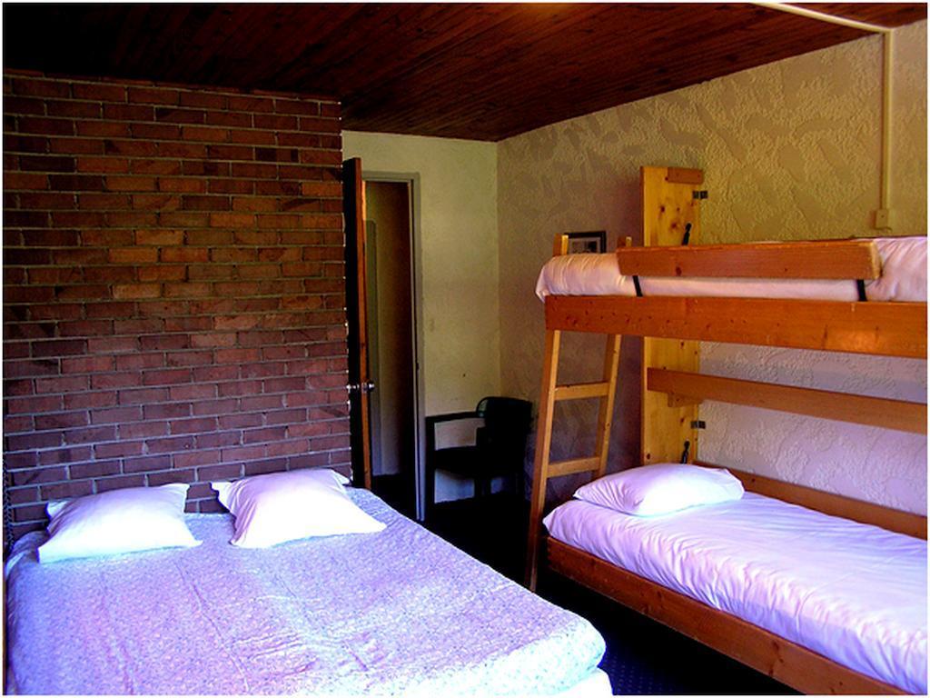 Hotel Les Lores Vars  Buitenkant foto
