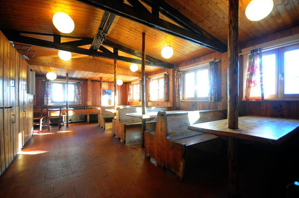 Hotel Les Lores Vars  Buitenkant foto