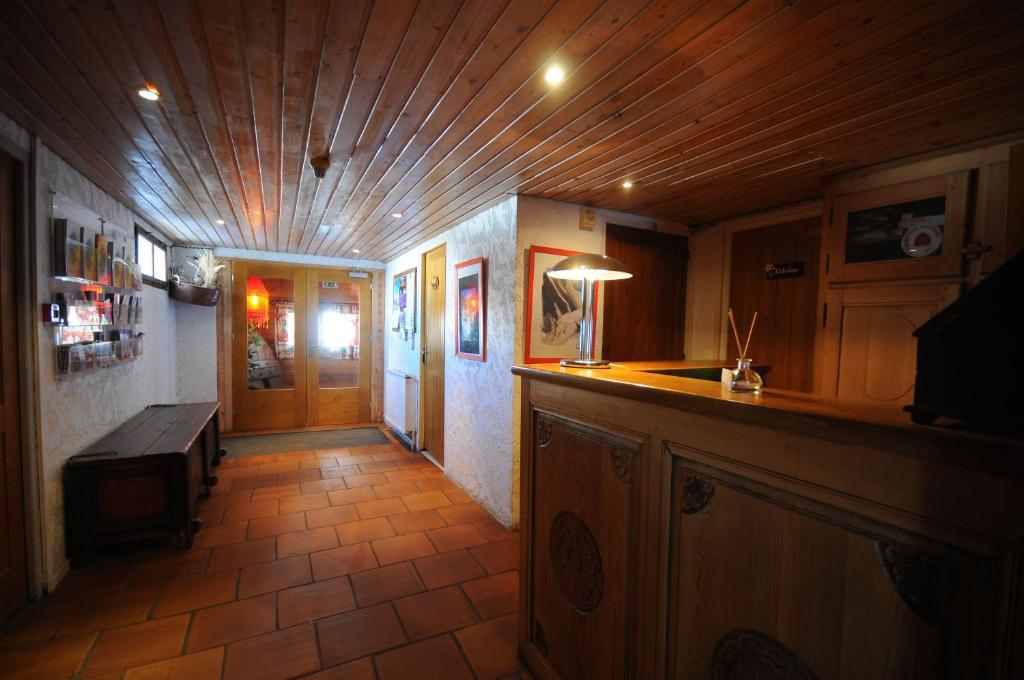 Hotel Les Lores Vars  Buitenkant foto
