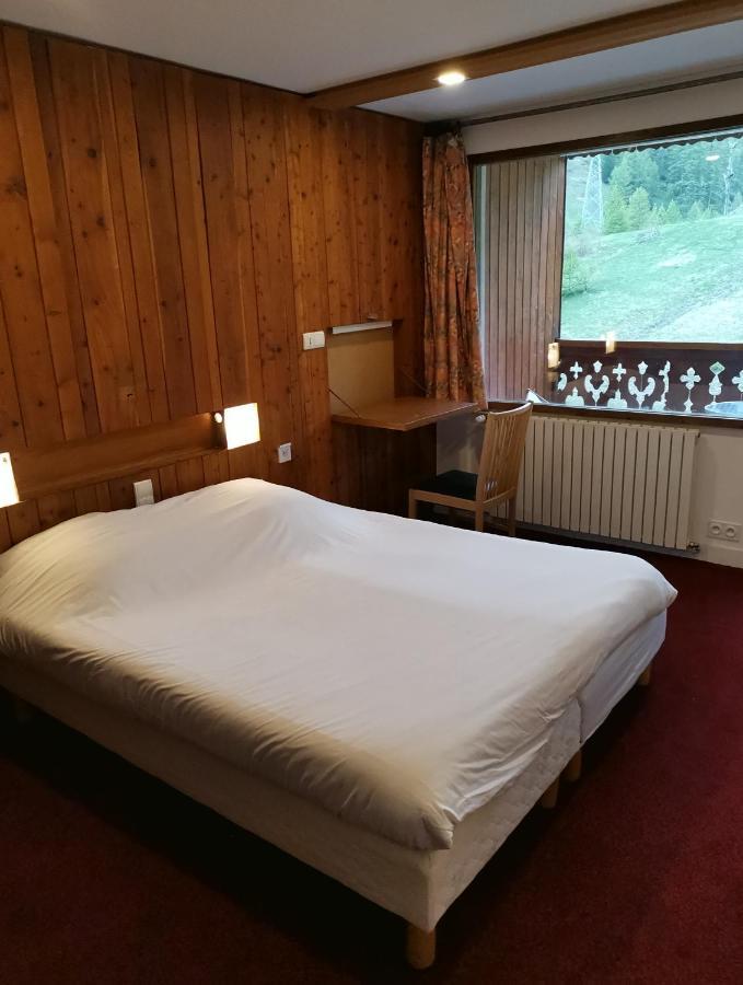 Hotel Les Lores Vars  Buitenkant foto